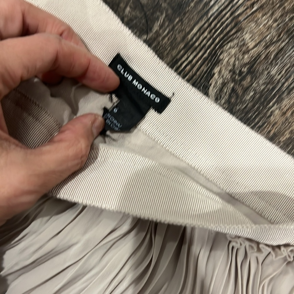 Club Monaco pleated maxi skirt sz 6 - Picture 5 of 6